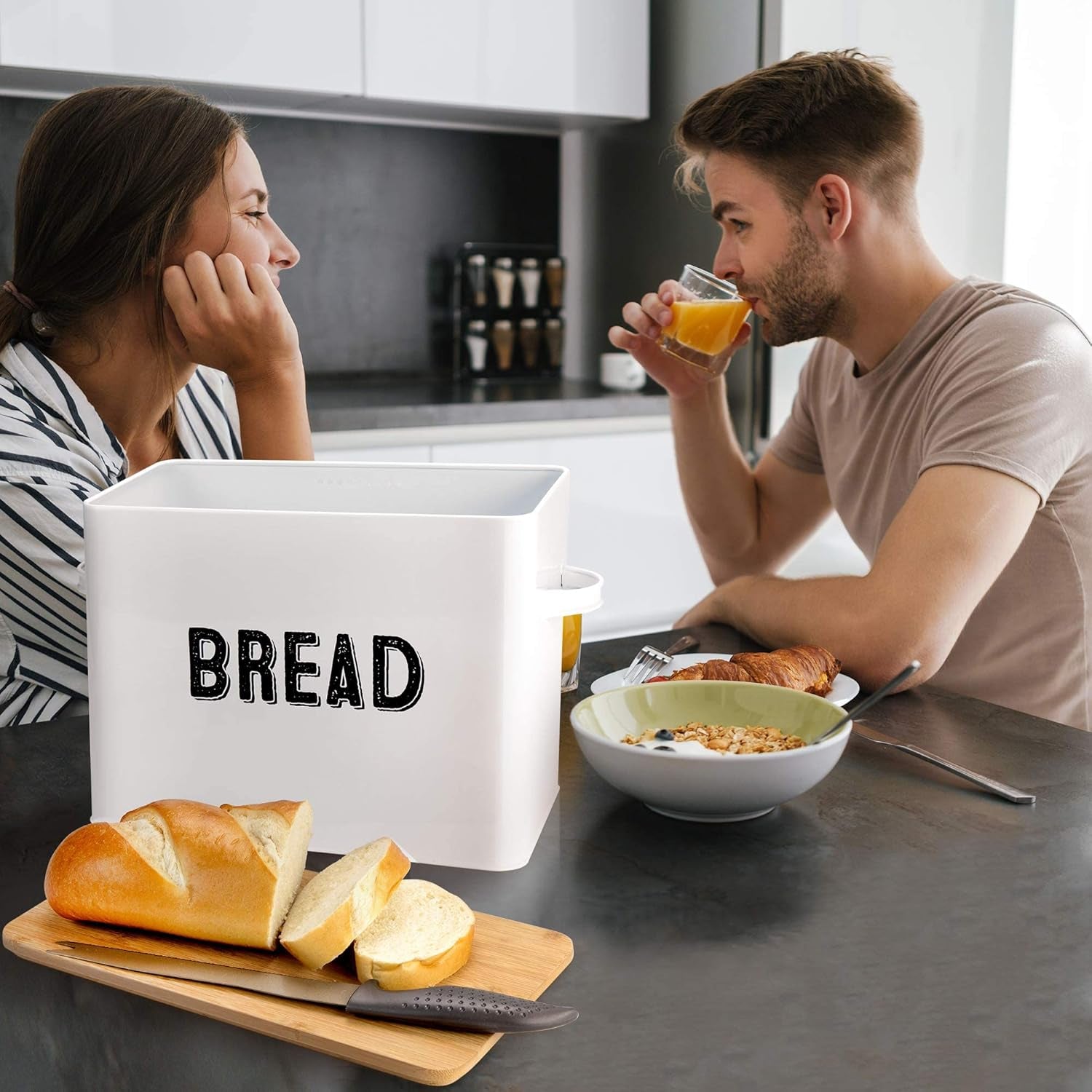 Granrosi Large White Bread Box for Kitchen Countertop, Bread Storage Container, Breadbox, Bread Container, Bread Boxes, Bread Keeper, Bread Holder - Farmhouse Bread Box with Bamboo Wooden Lid - White